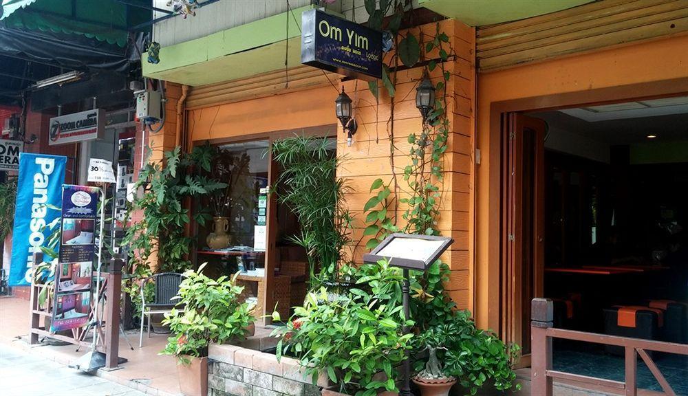 Oyo 437 Hostel Na Nara Bangkok Bagian luar foto