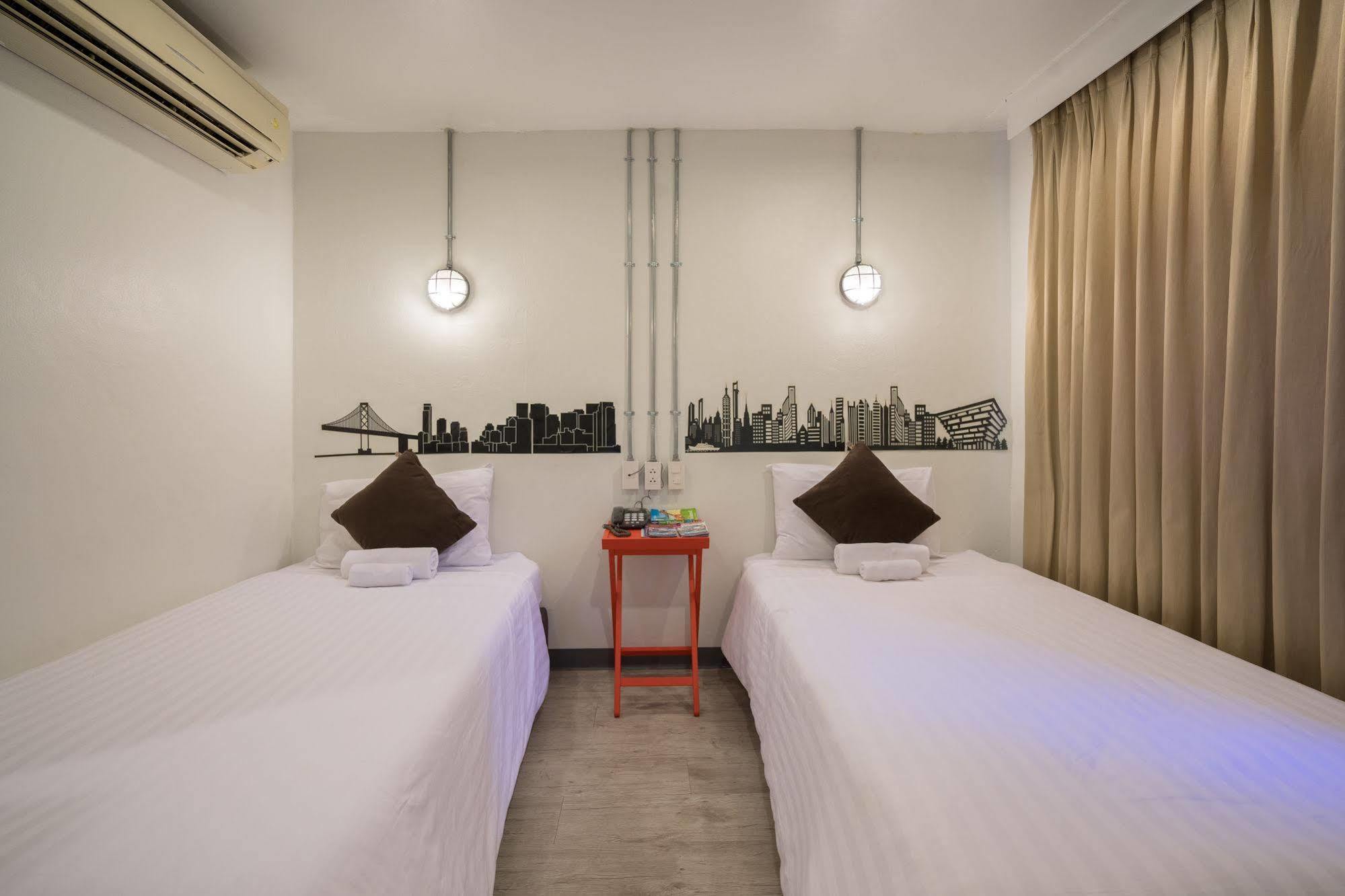 Oyo 437 Hostel Na Nara Bangkok Bagian luar foto