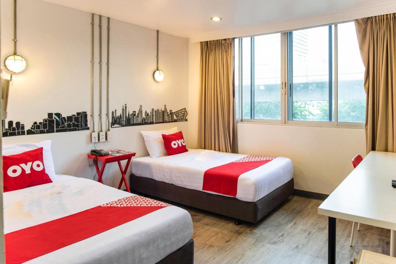 Oyo 437 Hostel Na Nara Bangkok Bagian luar foto