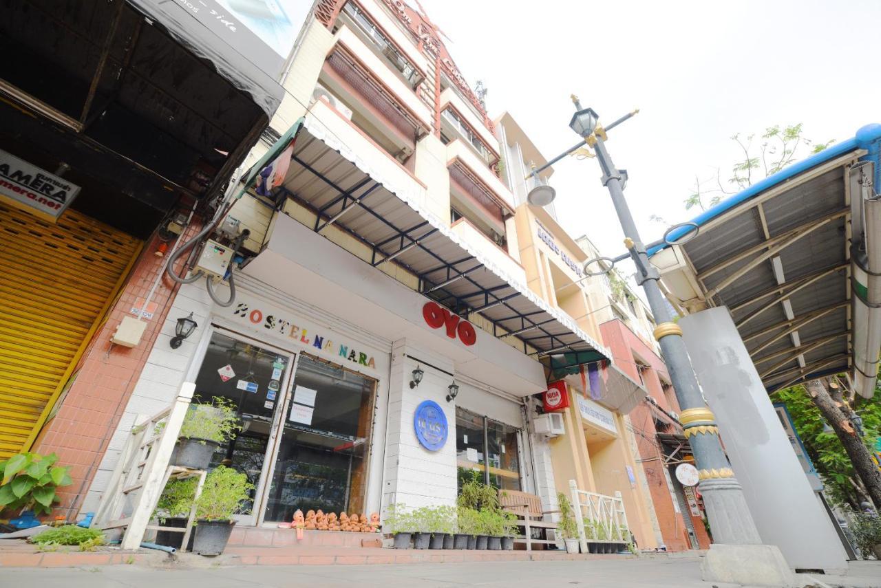 Oyo 437 Hostel Na Nara Bangkok Bagian luar foto